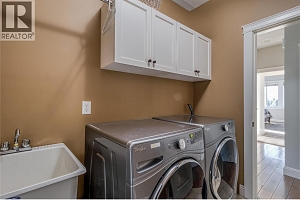 1084 Hume Avenue - Photo 30