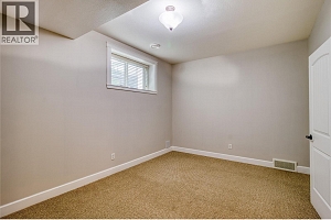 1084 Hume Avenue - Photo 49