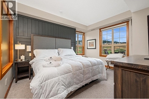 101 Village Centre Court Unit# 433 Lot# 21 - Photo 15