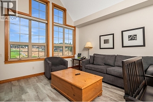 101 Village Centre Court Unit# 433 Lot# 21 - Photo 8