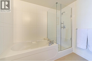 1075 Sunset Drive Unit# 2408 - Photo 19