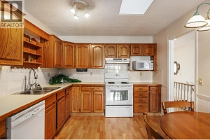 2200 Gordon Drive Unit# 9 - Photo 10