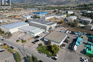 921 & 1021 Waddington Drive - Photo 12