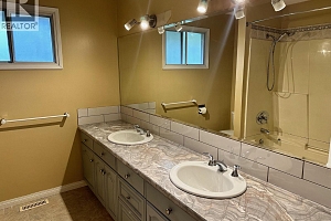 7910 Lakeview Drive - Photo 17