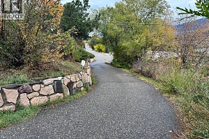 7910 Lakeview Drive - Photo 42