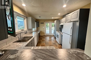 7910 Lakeview Drive - Photo 5