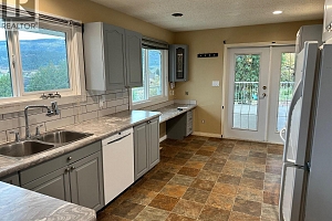 7910 Lakeview Drive - Photo 6