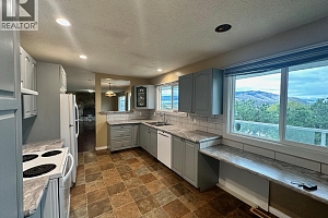 7910 Lakeview Drive - Photo 8