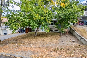 1415 Highland Drive S - Photo 54