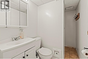 3804 22 Avenue - Photo 32