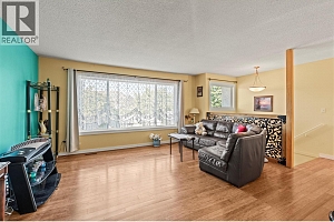 3804 22 Avenue - Photo 4