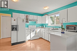 3804 22 Avenue - Photo 8