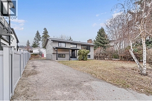 4611 Gordon Drive - Photo 2