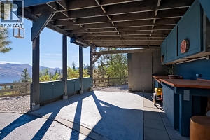 5290 Trepanier Bench Road - Photo 35