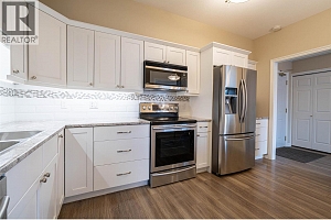 3300 Centennial Drive Unit# 411 - Photo 3