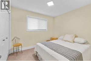 6427 Spencer Road - Photo 36