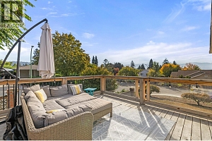 1390 Mountain Avenue - Photo 16