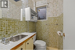 1390 Mountain Avenue - Photo 32