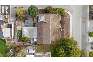 1390 Mountain Avenue - Photo 40