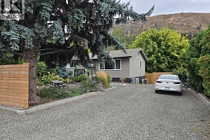 1411 Hudson Road - Photo 3