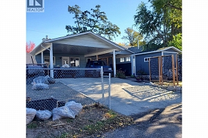 1700 30 Street - Photo 3