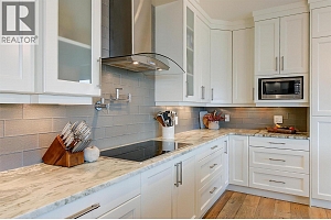 738 Highpointe Drive - Photo 13