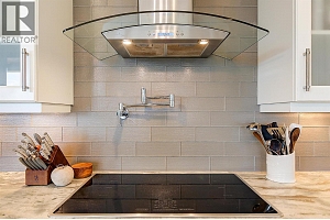 738 Highpointe Drive - Photo 14