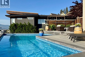 738 Highpointe Drive - Photo 2