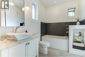 738 Highpointe Drive - Photo 38