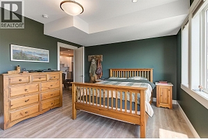 738 Highpointe Drive - Photo 44