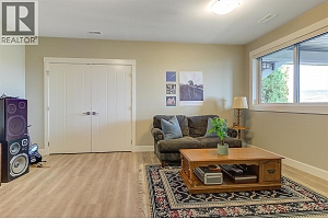 738 Highpointe Drive - Photo 51