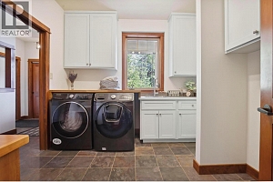 8028 Jackpine Road - Photo 23