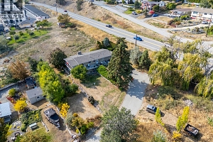 5284 Tailyour Lane - Photo 2