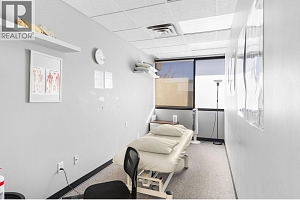 532 Leon Avenue Unit# 200 - Photo 31