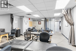 532 Leon Avenue Unit# 200 - Photo 32