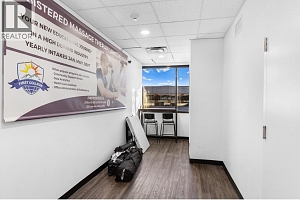 532 Leon Avenue Unit# 200 - Photo 8