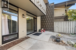 353 Boyce Crescent Unit# 14 - Photo 9