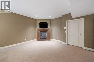 2615 Harvard Road - Photo 44