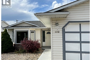 102 1st Street - Photo 2