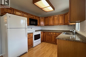 102 1st Street - Photo 3