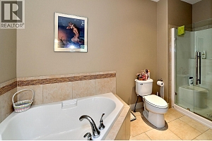 2450 Selkirk Drive Unit# 8 - Photo 24