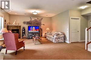 2450 Selkirk Drive Unit# 8 - Photo 31