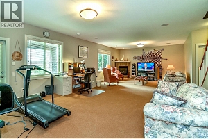 2450 Selkirk Drive Unit# 8 - Photo 38