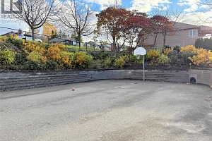 2450 Selkirk Drive Unit# 8 - Photo 58