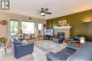 2450 Selkirk Drive Unit# 8 - Photo 9