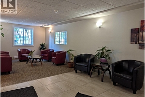 1915 Pacific Court Unit# 401 - Photo 19