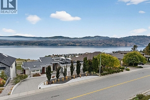 1534 Gregory Road - Photo 4