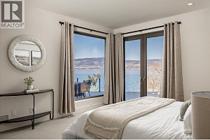 5560 Lakeshore Road - Photo 18