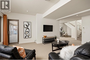 5560 Lakeshore Road - Photo 38