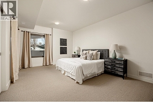 5560 Lakeshore Road - Photo 39